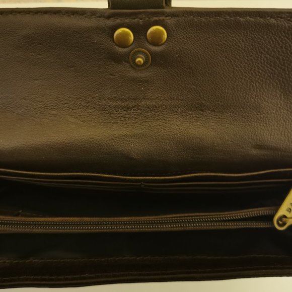 Danier genuine leather purse /wallet brown very soft leather w buckle & zipper - Picture 7 of 9